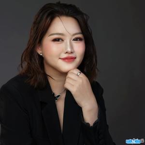 Singer Nguyen Hoai Thuong