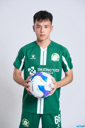 Ảnh Cầu thủ bóng đá Nguyễn Thành Đạt