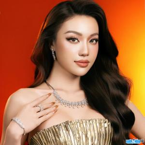 Ảnh Hoa Hậu Nguyễn Thị Thùy Vi