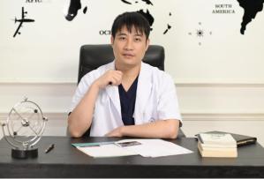 Ảnh Bác sĩ Nguyễn Duy Phương