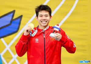 Swimmers Nguyen Quang Thuan