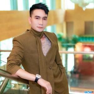 Fashion designer Toan Tran