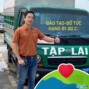 Teacher Thay Vinh Day Lai Xe