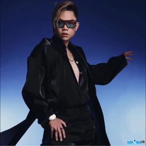 Fashion designer Khang Le