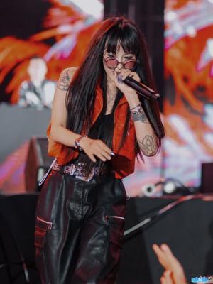 Ảnh MC Nguyễn Ngọc Cẩm Tú