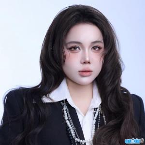 Ảnh Chuyên gia trang điểm Hằng Thu