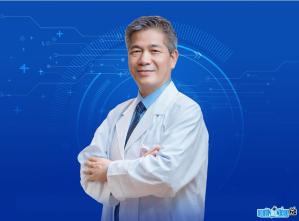 Ảnh Bác sĩ Bùi Tiến Hùng
