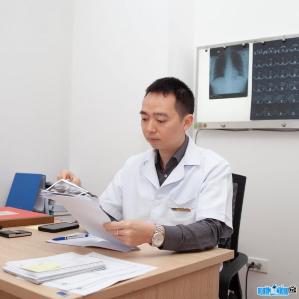 Doctor Tran Duc Canh