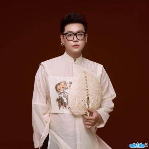 Ảnh Nhà thiết kế thời trang Nguyễn Hùng Bảo