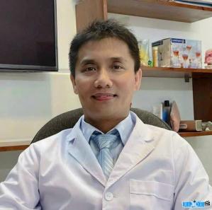 Ảnh Bác sĩ Nguyễn Văn Tùng (Bác Sĩ Tùng)
