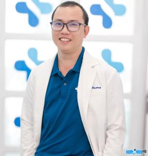 Doctor Le Van Thuong (Thuong The Thoi)