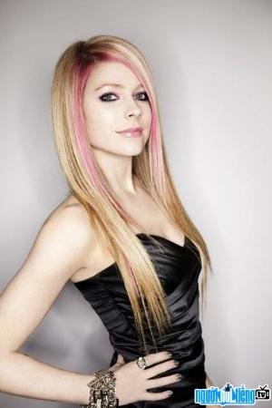Ảnh Ca sĩ nhạc pop Avril Lavigne