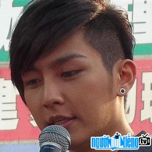 Pop - Singer Aaron Yan