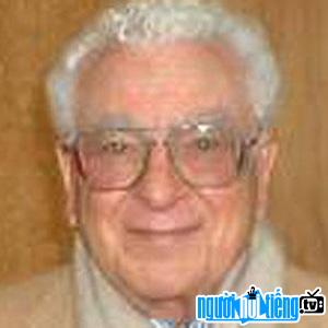 The scientist Murray Gell-mann