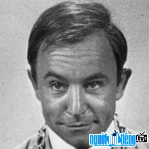 TV actor Henry Gibson