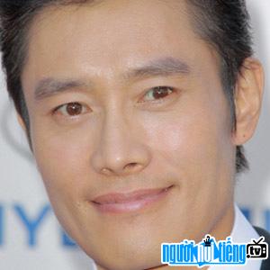 Actor Byung-hun Lee
