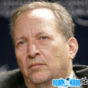 Politicians Lawrence Summers
