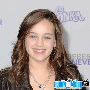 TV actress Mary Mouser