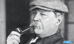 Ảnh Tiểu thuyết gia Arthur Conan Doyle
