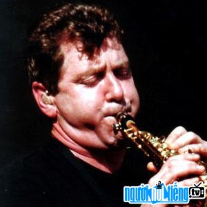 Saxophonist Jay Beckenstein