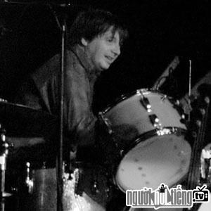 Drum artist Steve Shelley