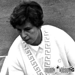 Tennis player Maria Bueno