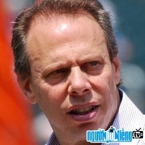 Sports commentator Howie Rose