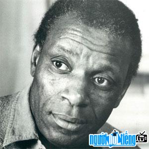 Stage actor Moses Gunn