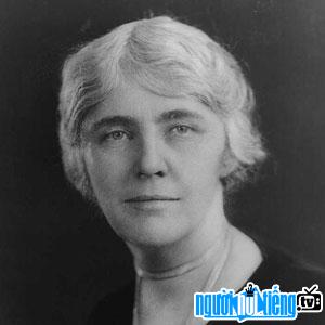Politician's wife Lou Henry Hoover