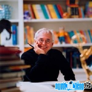 Author for children Marc Brown