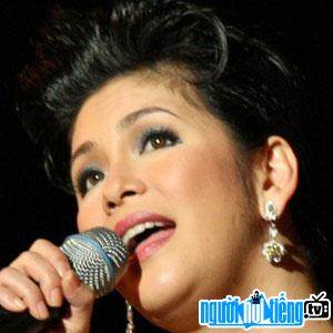 Pop - Singer Regine Velasquez