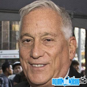 The author of the story is real Walter Isaacson