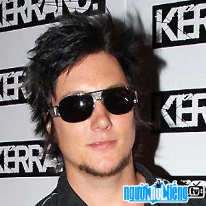 Guitarist Synyster Gates