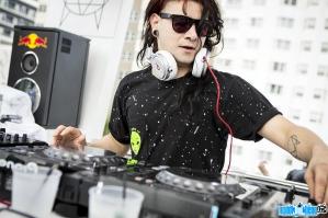 DJ Skrillex