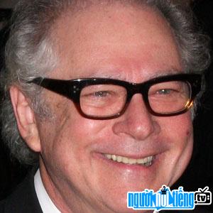 Manager Barry Levinson