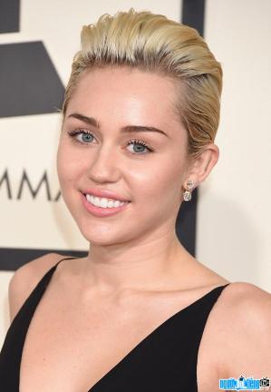 Pop - Singer Miley Cyrus