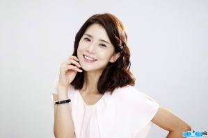 Ảnh Nữ diễn viên truyền hình Lee Bo-young