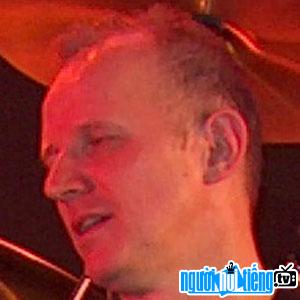 Drum artist Gary James