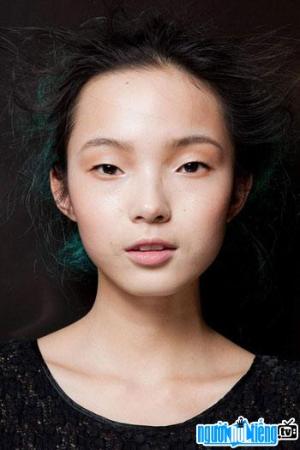 Model Xiao Wen Ju