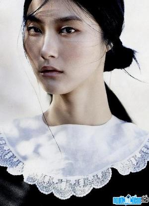 Model Ji Hye Park