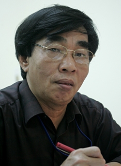 Poet Hoang Tran Cuong