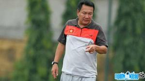 Football coach Hoang Van Phuc