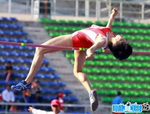 High jump athlete Bui Thi Nhung