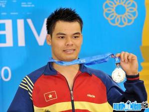 Swimmers Nguyen Huu Viet