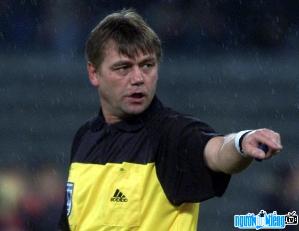 Referee Sandor Puhl