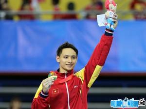 Gymnastics athlete Dinh Phuong Thanh