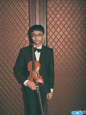 Ảnh Nghệ sĩ violon Trần Lê Quang Tiến