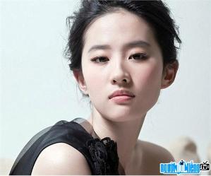 Actress Luu Diec Phi