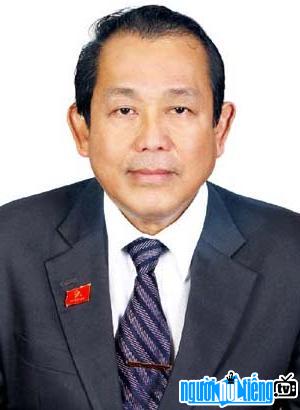 Politicians Truong Hoa Binh