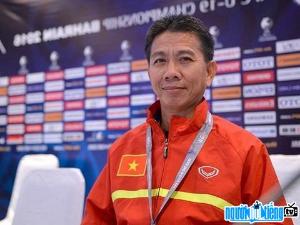 Football coach Hoang Anh Tuan